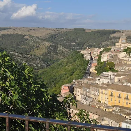 Udammusu34 Feriehus Ragusa